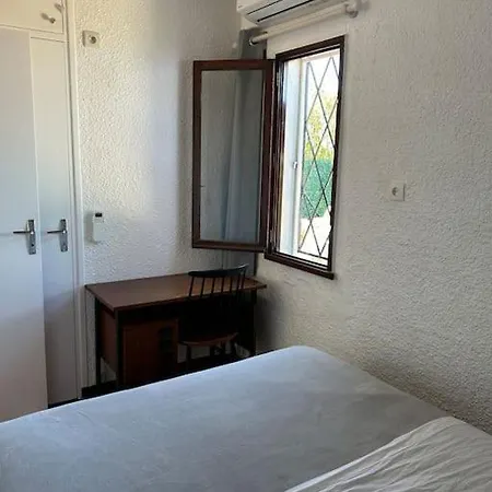 Maison Les Pieds Dans L'eau * Lumio (Corsica)