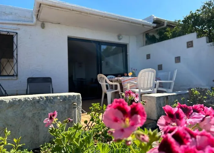 Vakantiehuis Maison Les Pieds Dans L'eau *