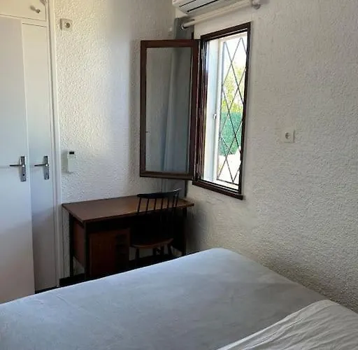 Maison Les Pieds Dans L'eau * 卢米奥